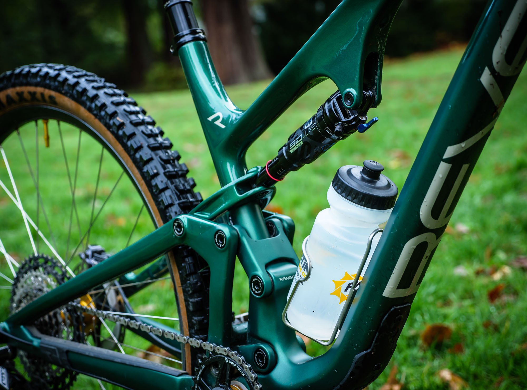 "This bike climbs amazingly, even unlocked. Locked, it reminds me of one of my carbon hardtails." - Bill F.